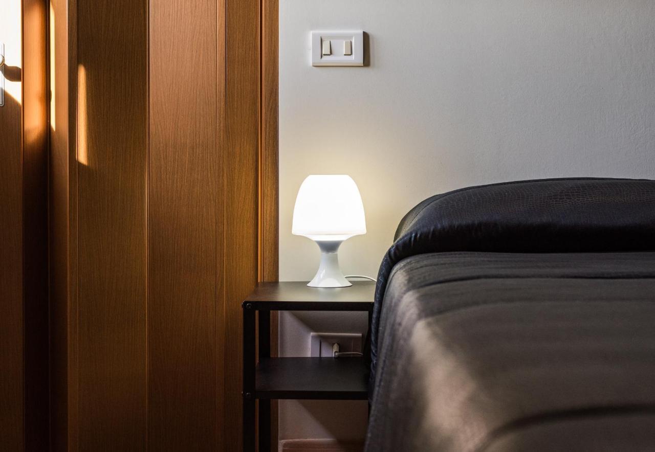 Travelershome Ciampino&Morena Guesthouse Рим Экстерьер фото