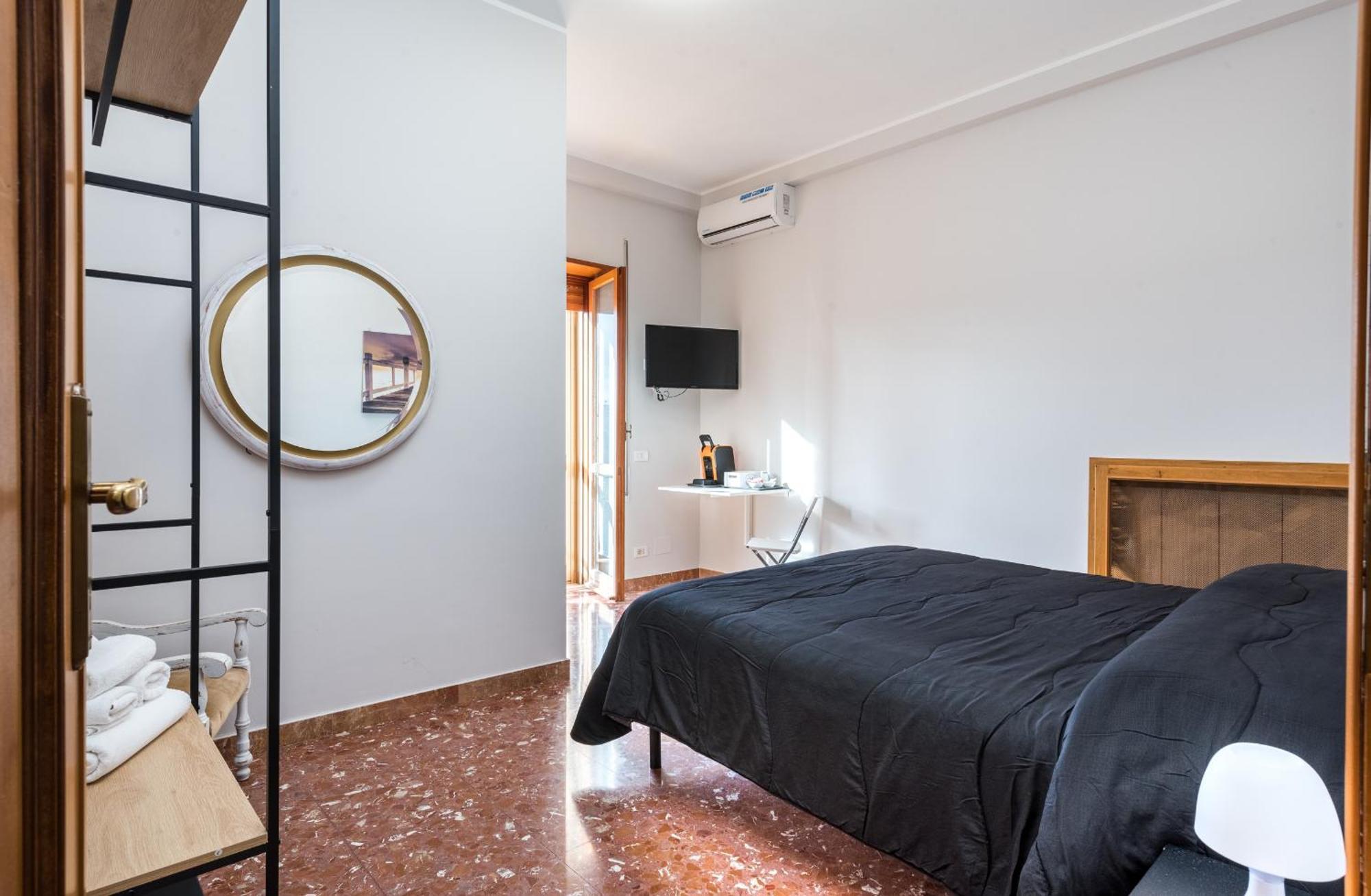 Travelershome Ciampino&Morena Guesthouse Рим Экстерьер фото