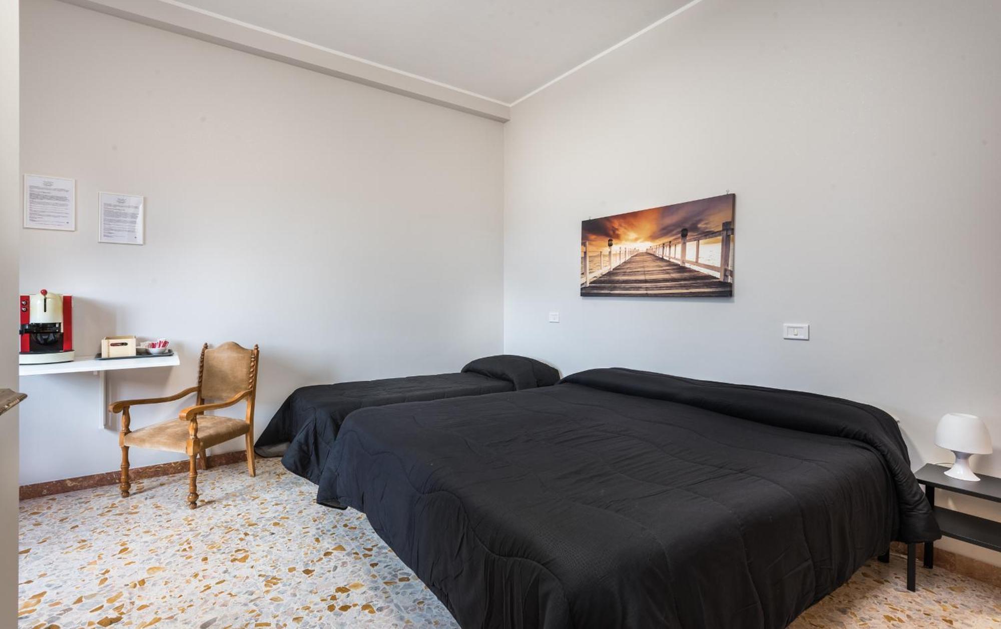 Travelershome Ciampino&Morena Guesthouse Рим Экстерьер фото