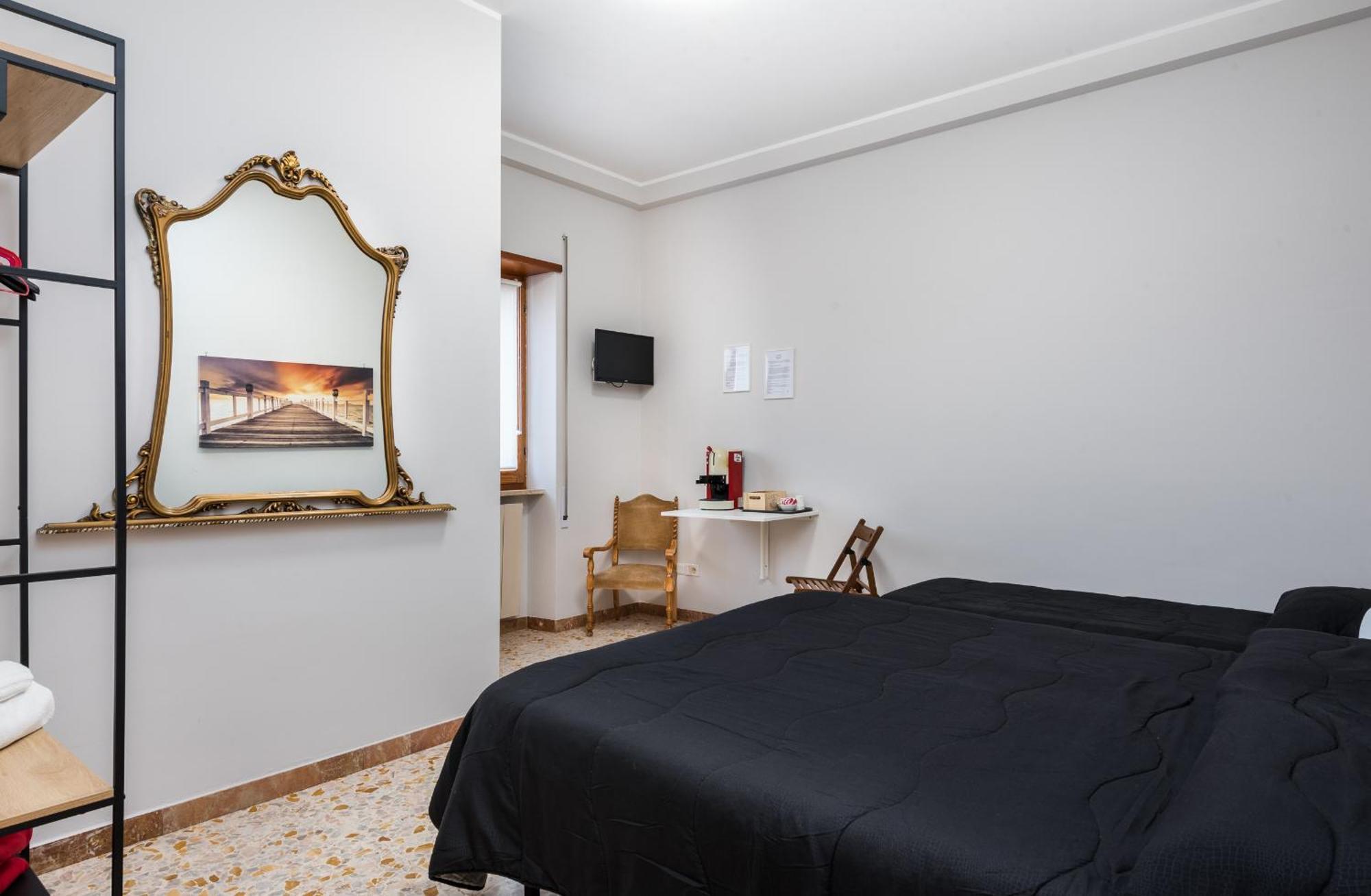 Travelershome Ciampino&Morena Guesthouse Рим Экстерьер фото